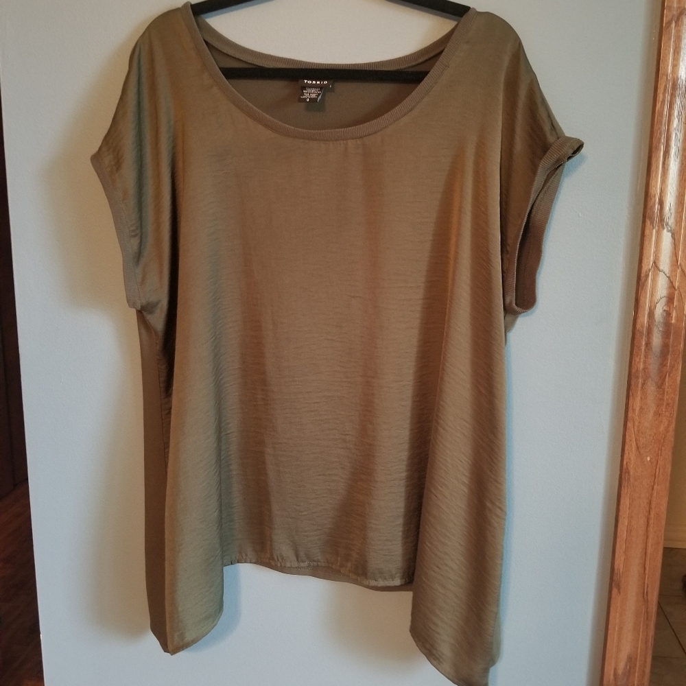 Flowy top from torrid